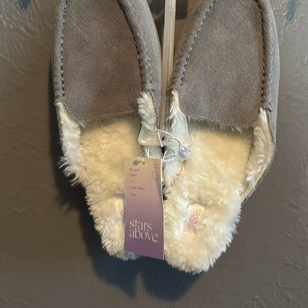 Slippers new